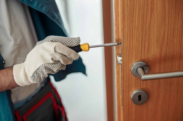 Trouver un serrurier fiable : vos solutions d'urgence en france